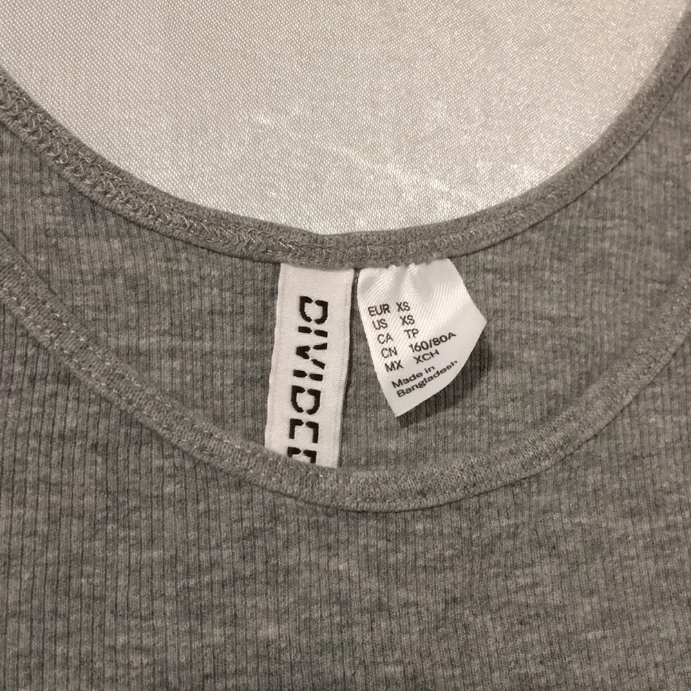 Women’s Ribbed Tank Top - Picture 3 of 3